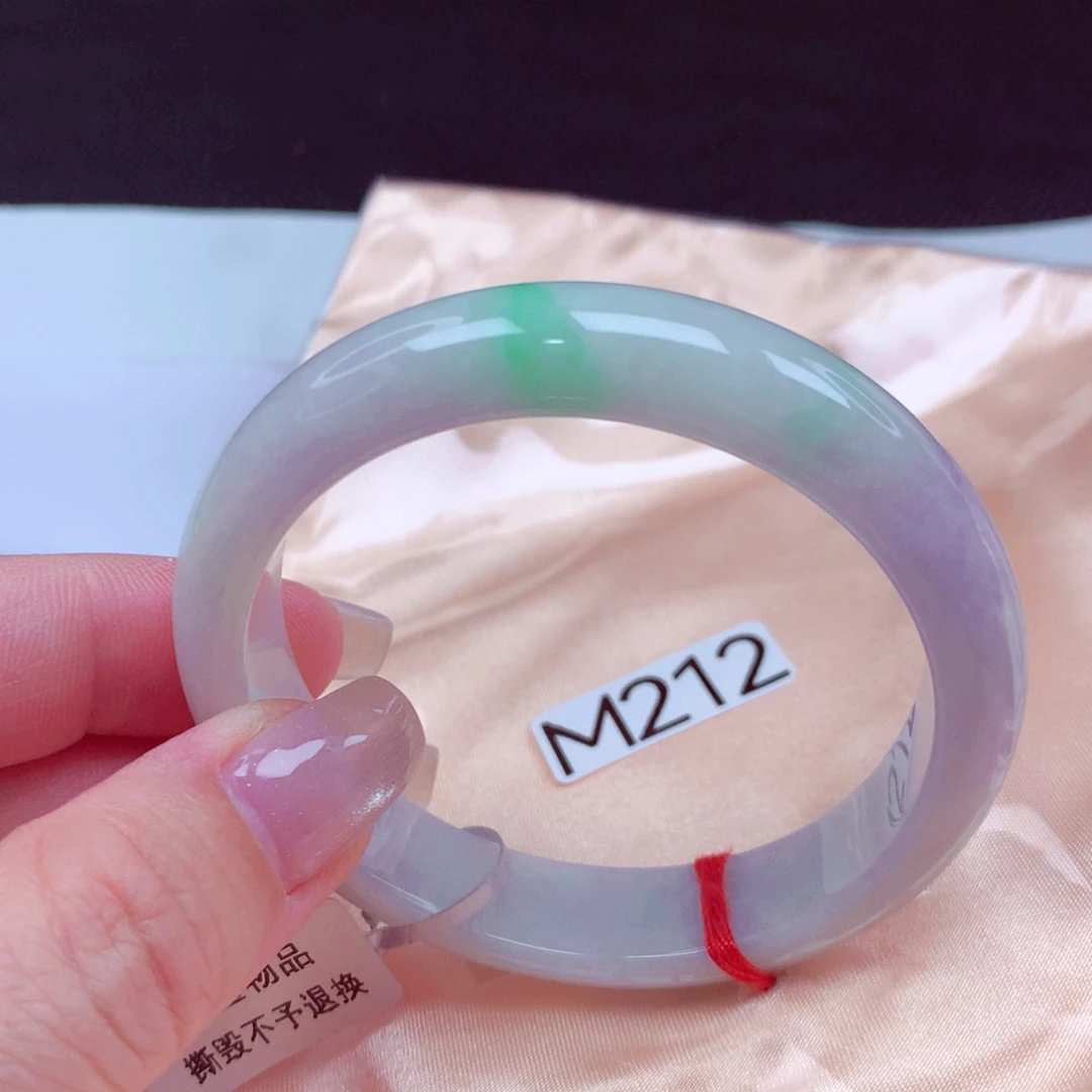 翡翠手镯未镶嵌手镯88