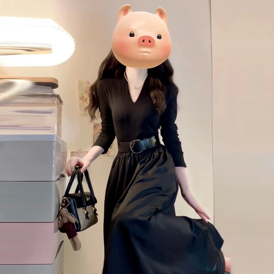 赫本风法式气质黑色长袖连衣裙子女装2025新款早秋季穿搭v领长裙