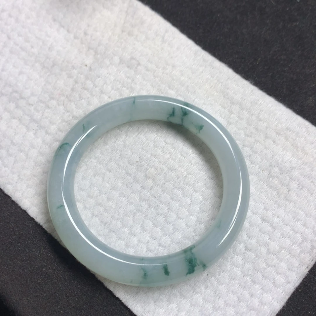 翡翠手镯未镶嵌18号
