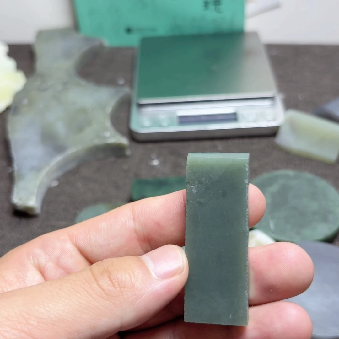 和田玉（糖玉）未镶嵌珠宝半成品