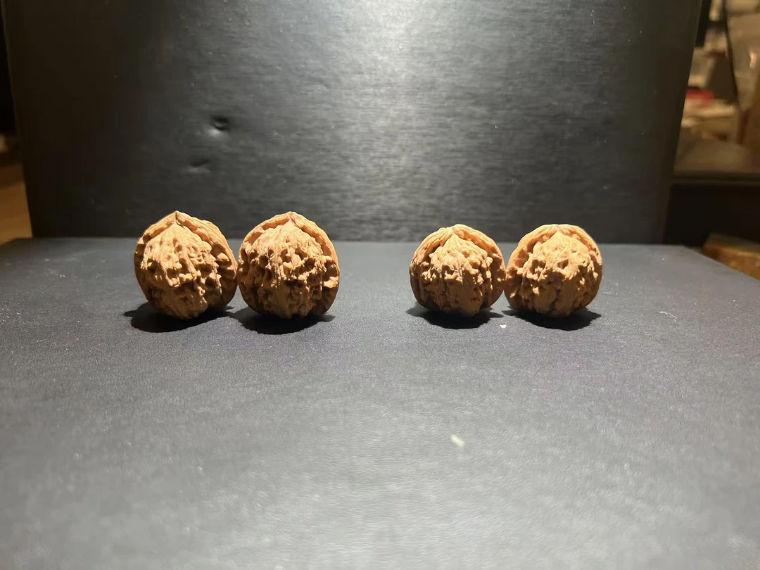 全品白狮子小手捻核桃31-35mm 约25g多样发货发其一B250512-02