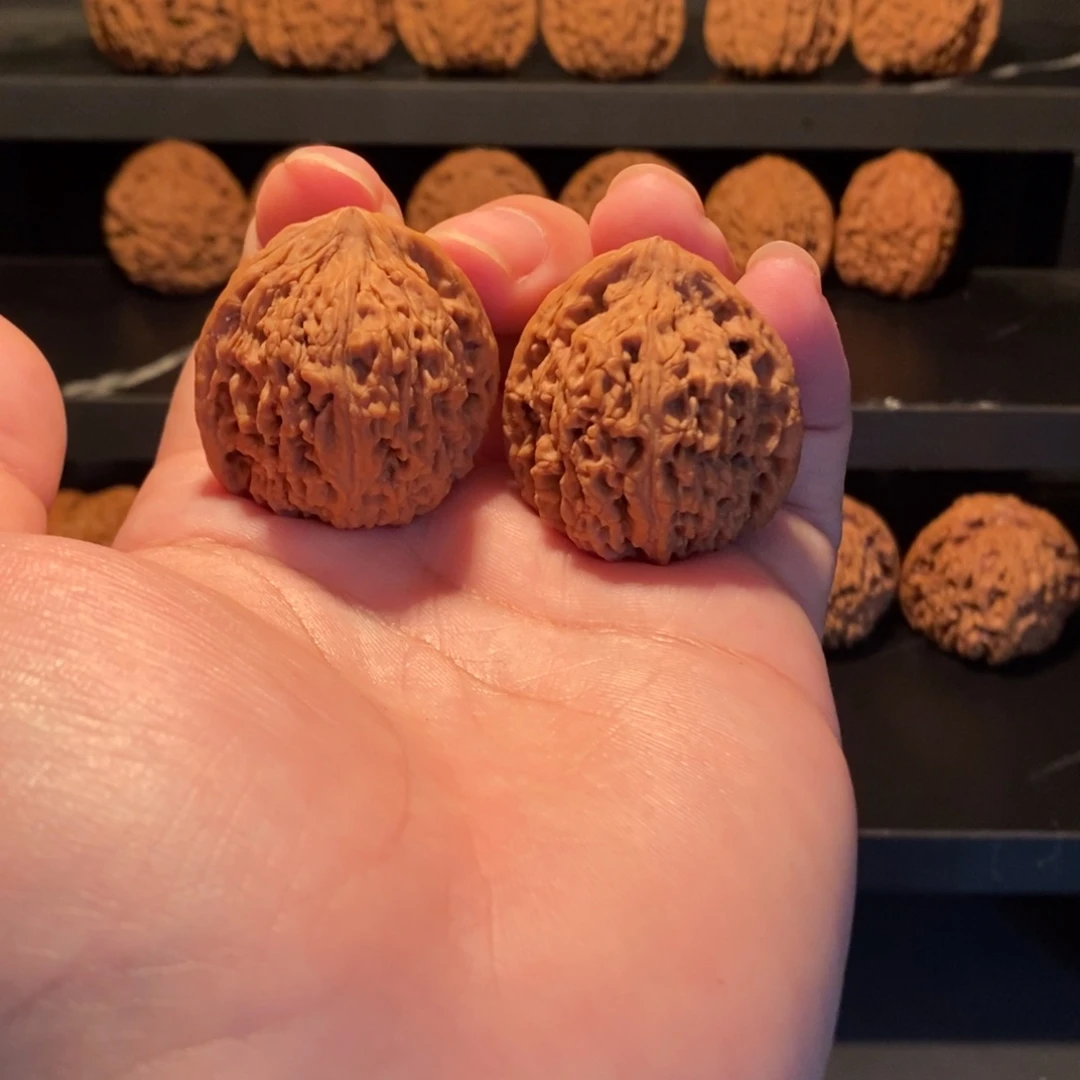 文玩核桃把件34三角南疆石（全品