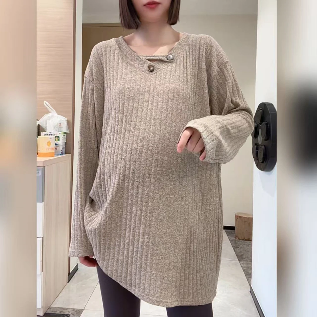 【熹熹】孕妇装秋季V领纽扣装饰领口燕麦杏打底上衣