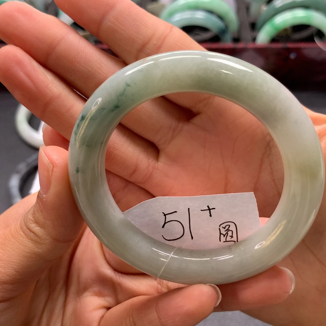 未镶嵌手镯翡翠手镯