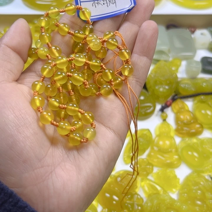 快***仙蛇纹石玉未镶嵌颈饰