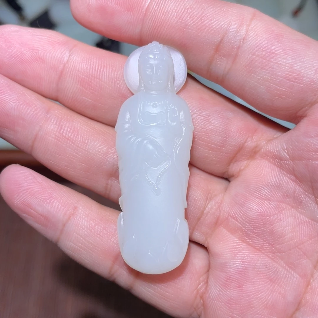 用***2颈饰未镶嵌和田玉