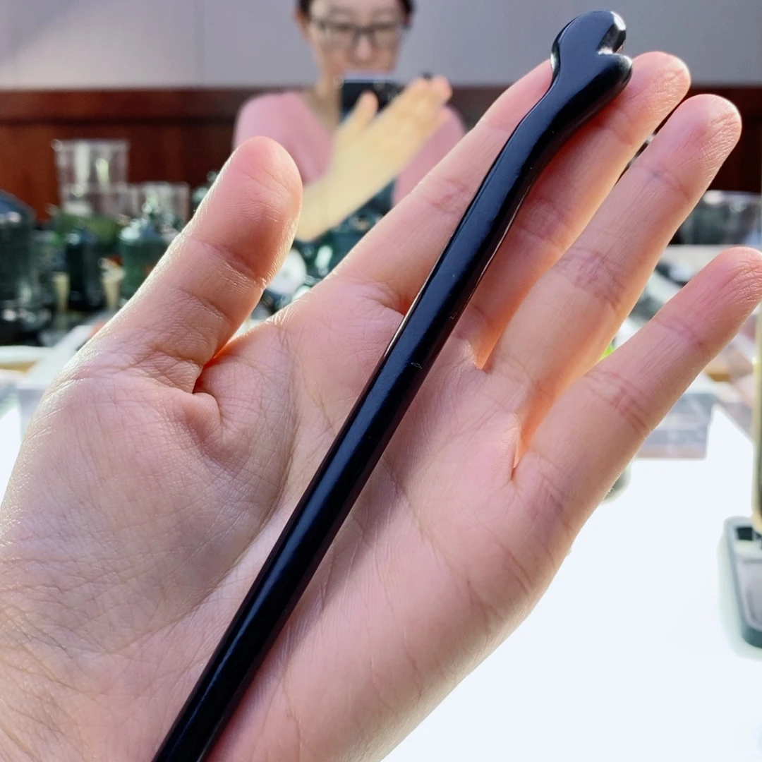 未镶嵌和田玉（青玉）摆件发簪