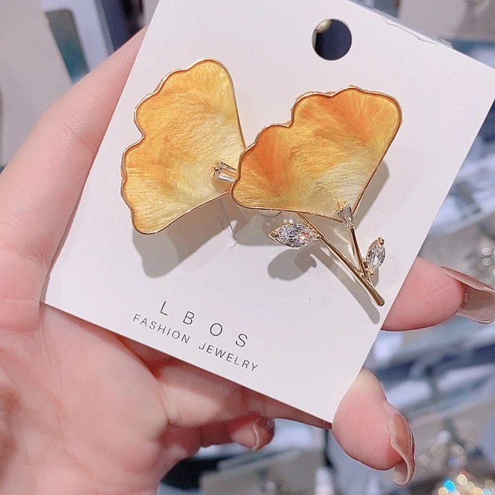 锆石铜合金非遗绒花 银杏叶胸针