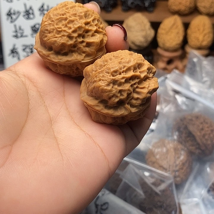 文玩核桃把件56号39mm