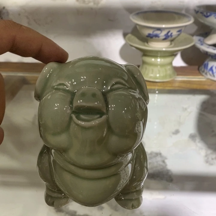 摆件青瓷抬头猪猪茶宠