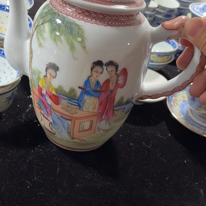 景德镇陶瓷艺术品