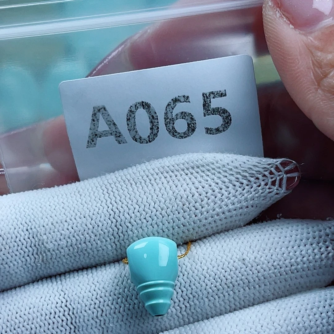 .***林绿松石未镶嵌珠宝奇石