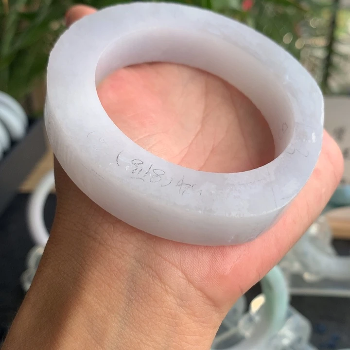 多***啦未镶嵌手镯定制翡翠55