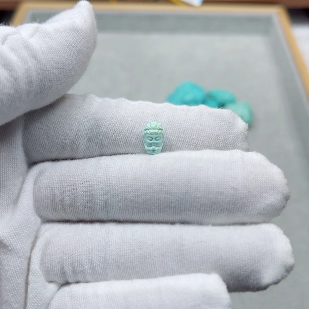 绿松石未镶嵌挂件