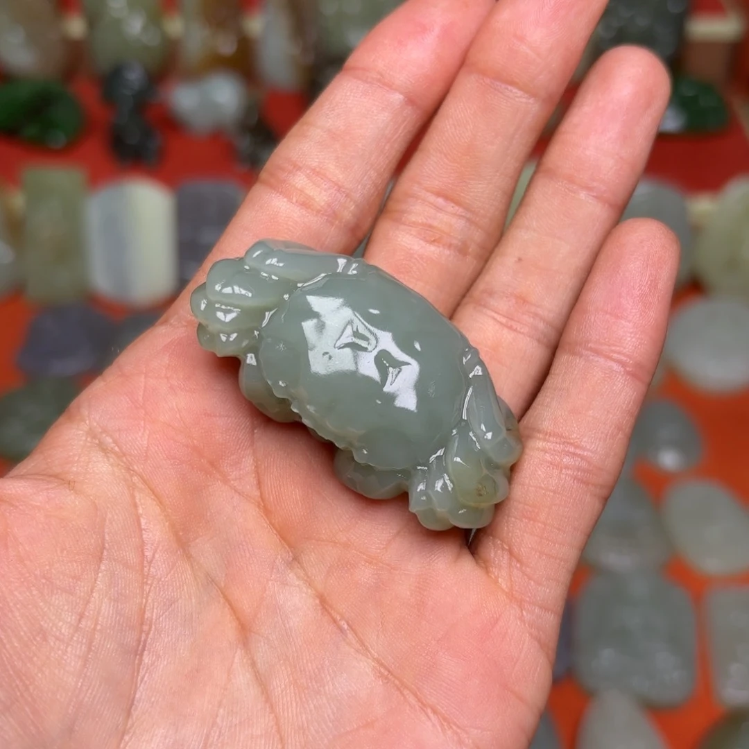 和田玉一一未镶嵌m****爸