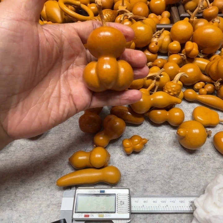 C***…现在一把金铲一把八宝金铲葫芦