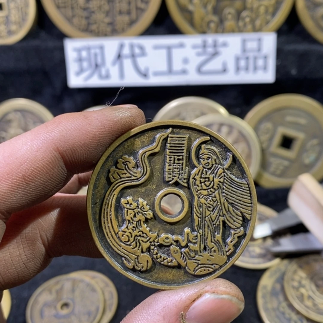 三***店翻砂铸造现代工艺品