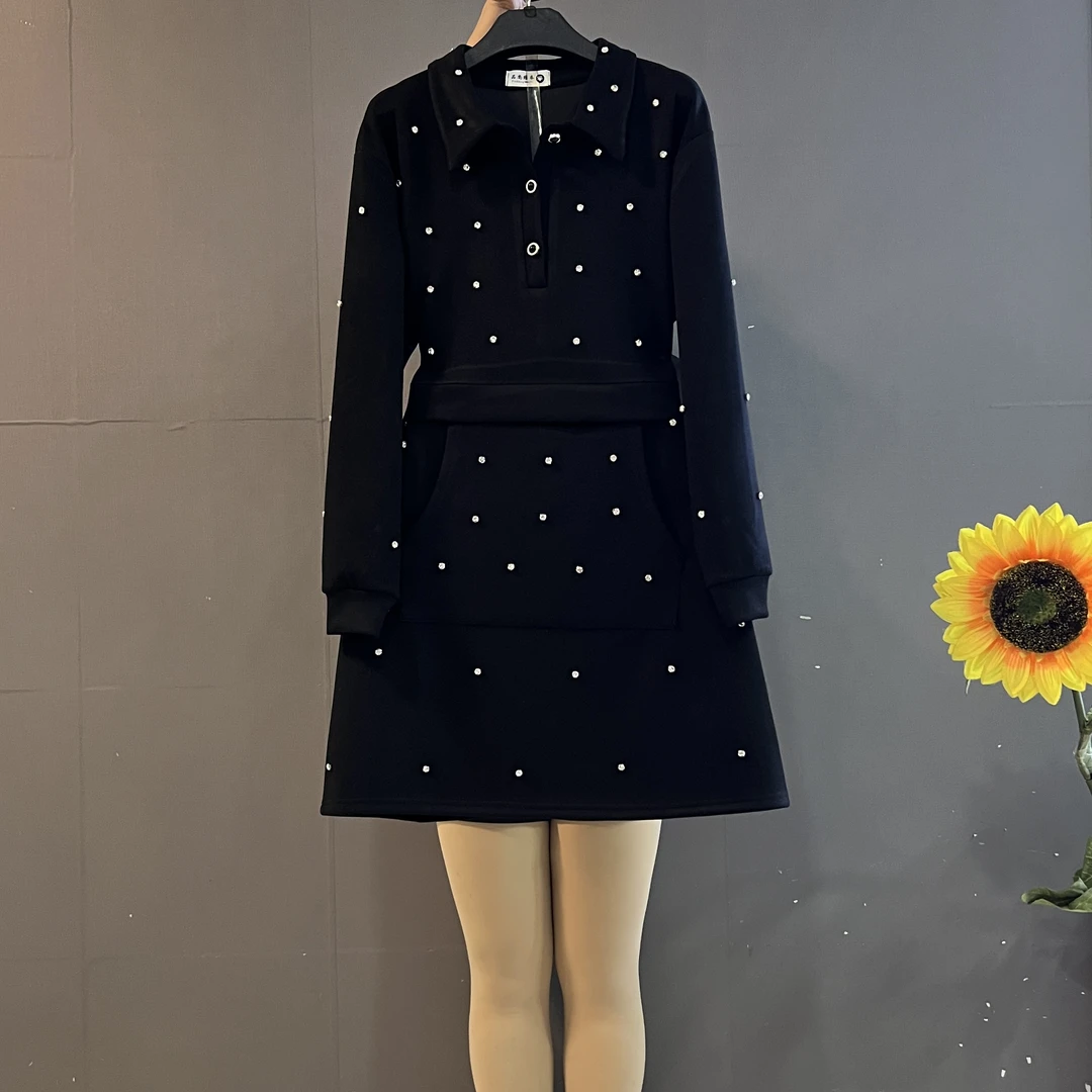 新款时尚设计感翻领亮钻时尚拼接假两件遮肚显瘦大码连衣裙