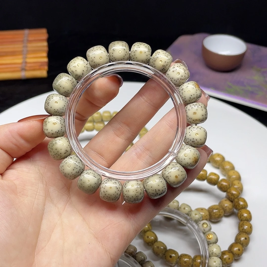 观***号吊坠星月菩提63。11.5/10,5奶奶灰黄金瞳