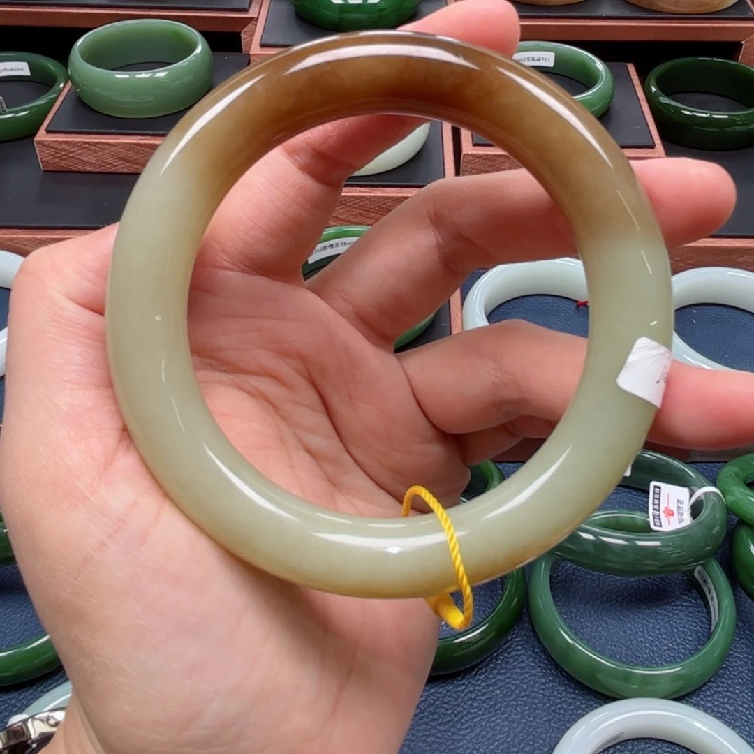 未镶嵌手镯和田玉62