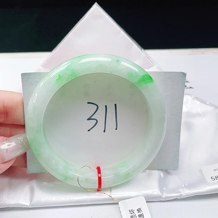 翡翠未镶嵌手镯（圆镯）缅甸翡翠58+