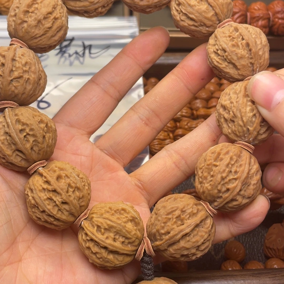 J***b手串桃核龙纹桃核12