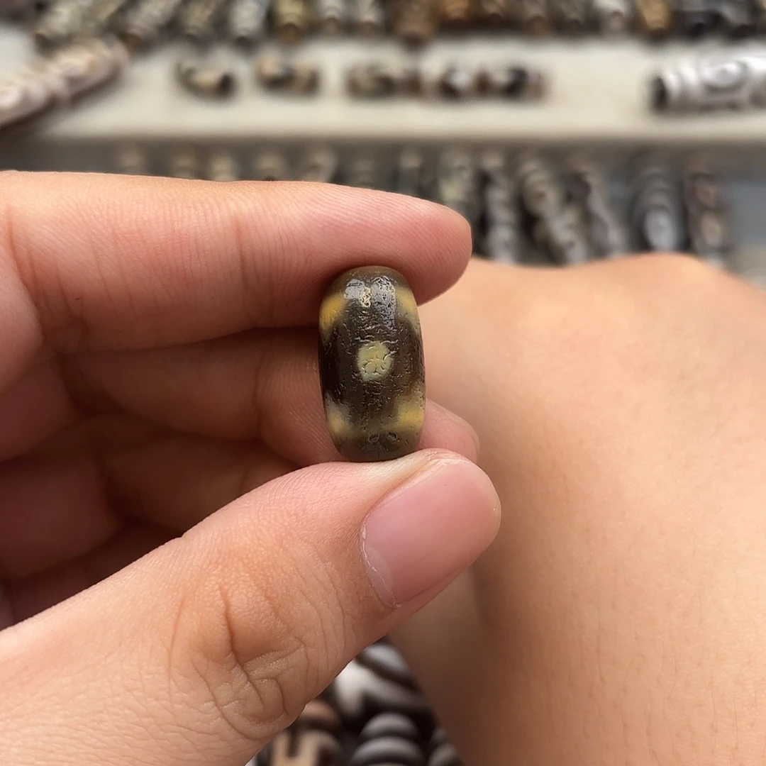 y***i未镶嵌玛瑙/玉髓珠宝半成品