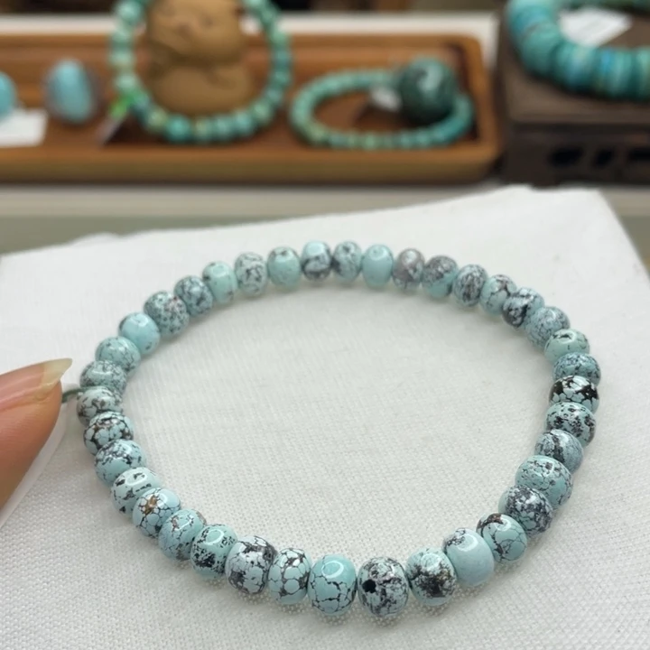 绿松石未镶嵌珠宝