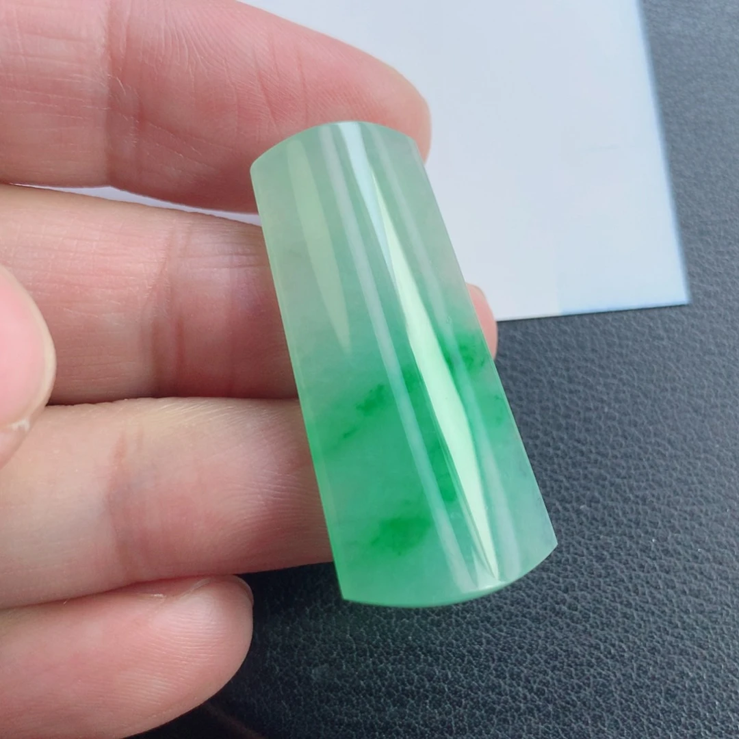 颈饰未镶嵌翡翠无事牌