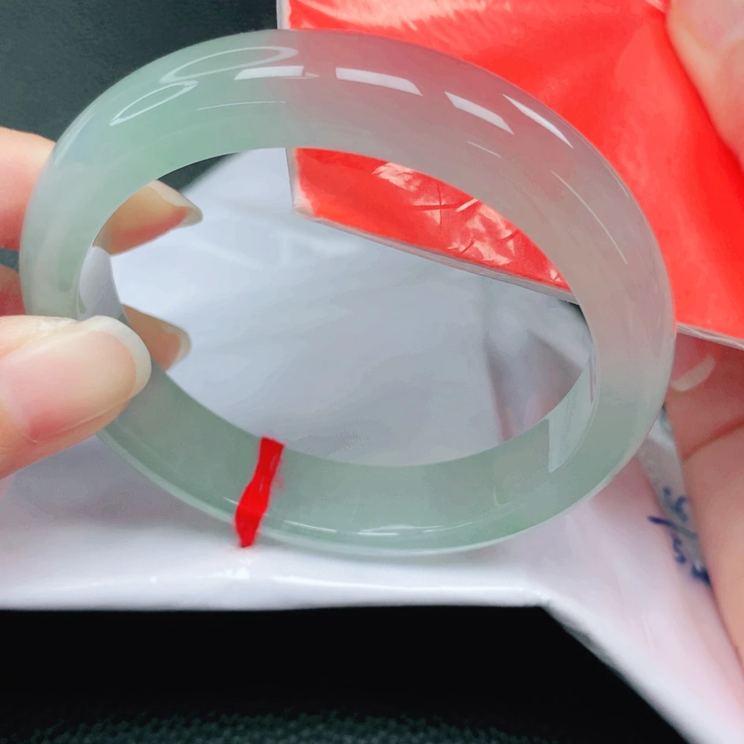 翡翠未镶嵌手镯56圈