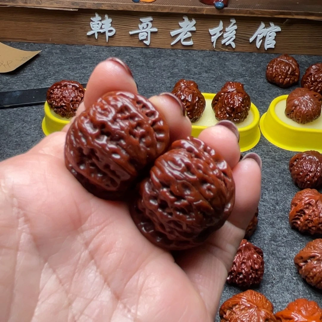 吊坠文玩核桃文玩核桃 手把件 白狮子
