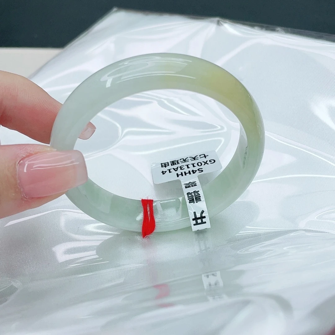 翡翠手镯未镶嵌正51