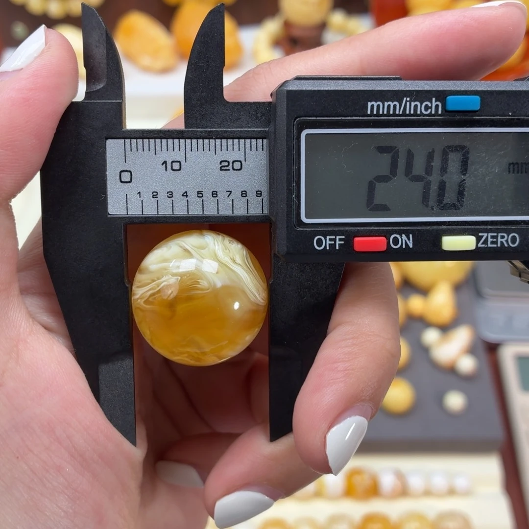 琥珀未镶嵌珠宝奇石俄料溶洞拉丝圆珠24mm