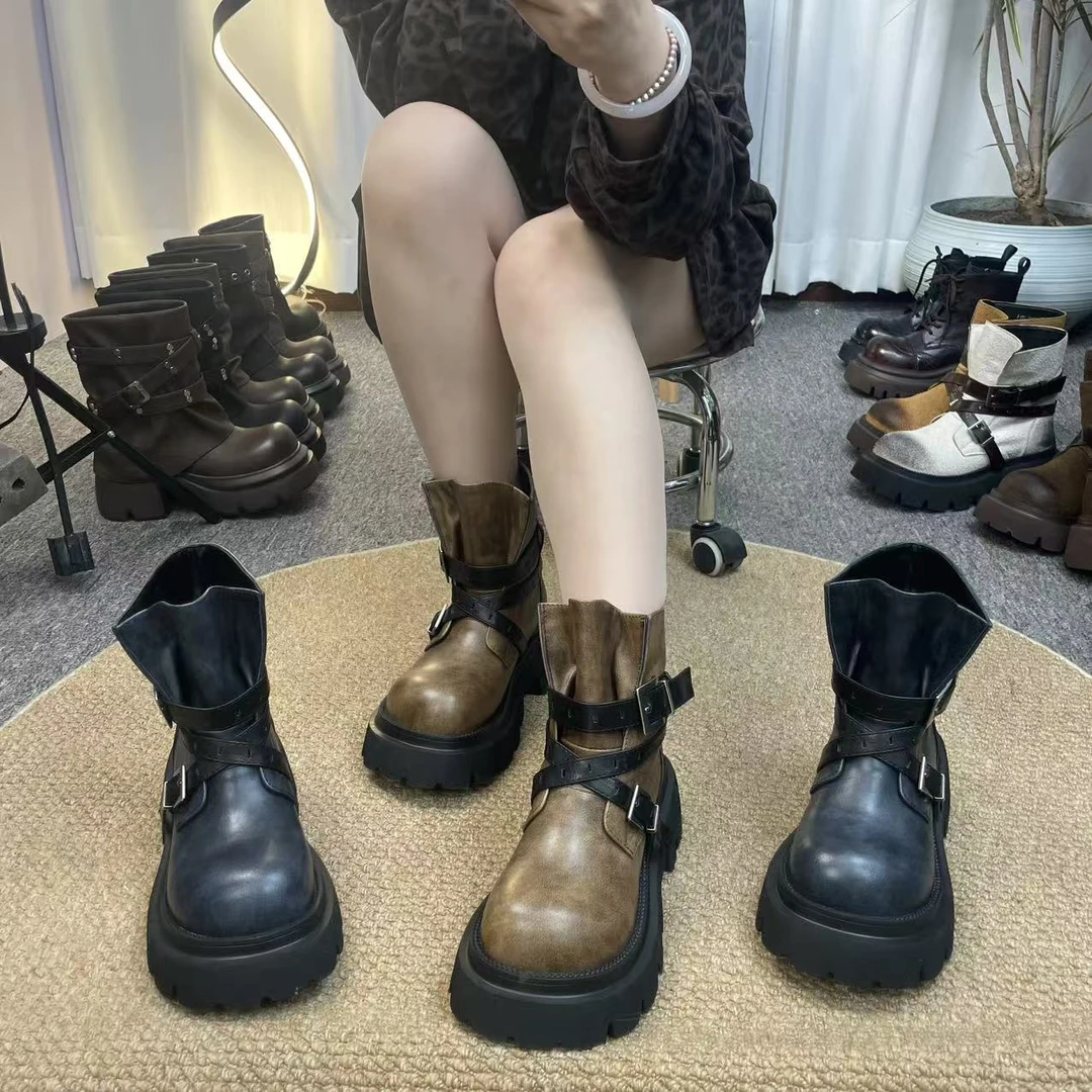 女皮面秋冬棕黄黑色靴子秋季系带厚底马丁靴单靴高跟女鞋