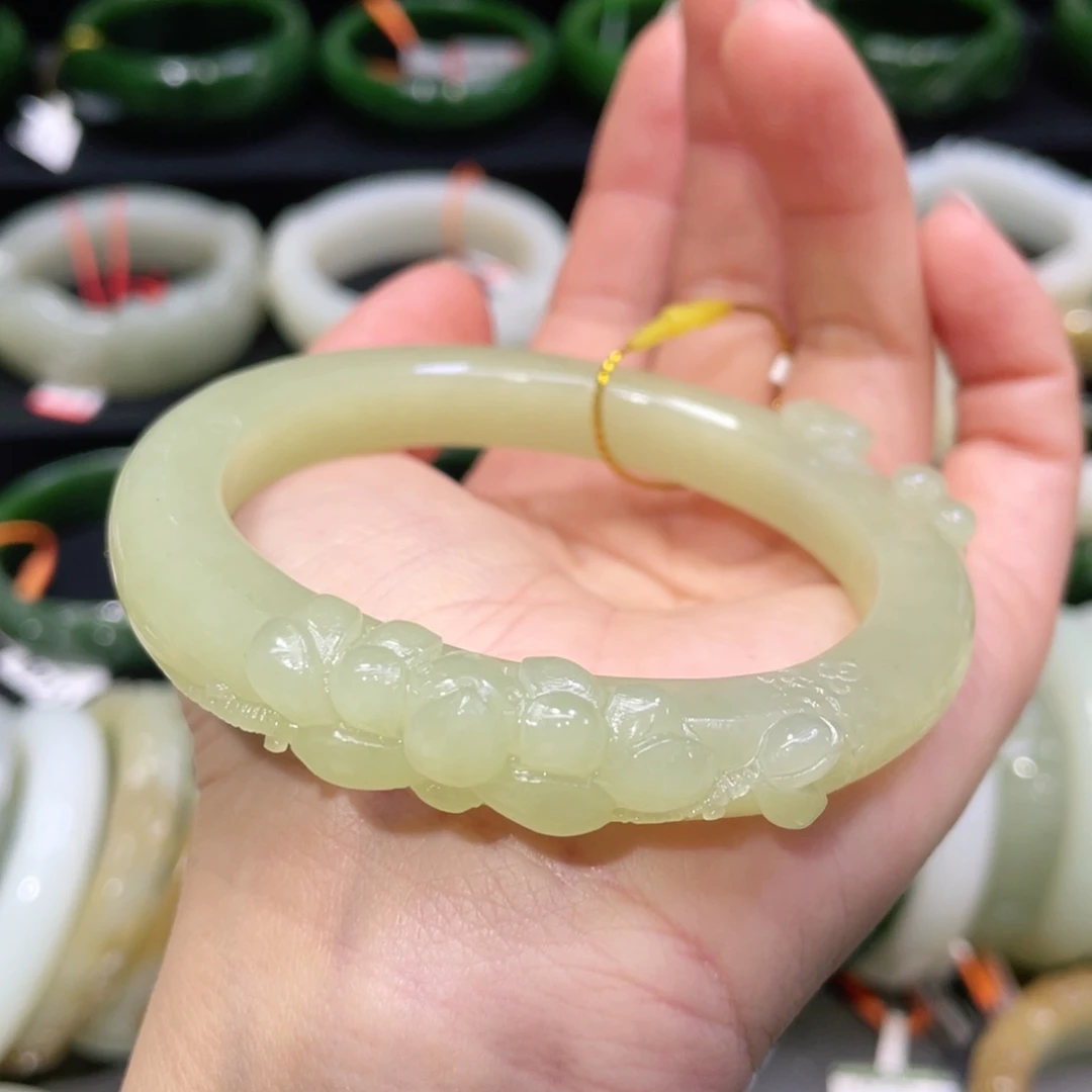 未镶嵌手镯和田玉22