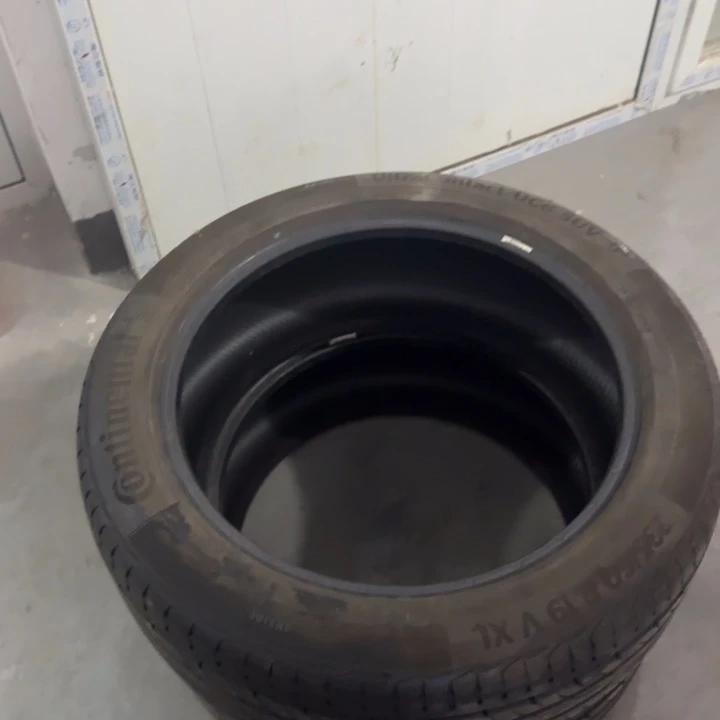 235/50/19马牌两个