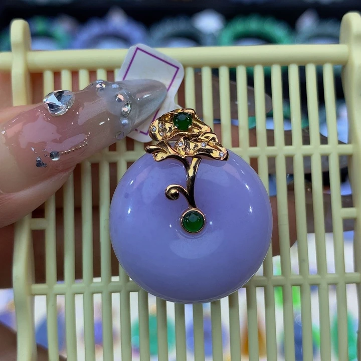 桃***龙翡翠18K金镶嵌颈饰翡翠