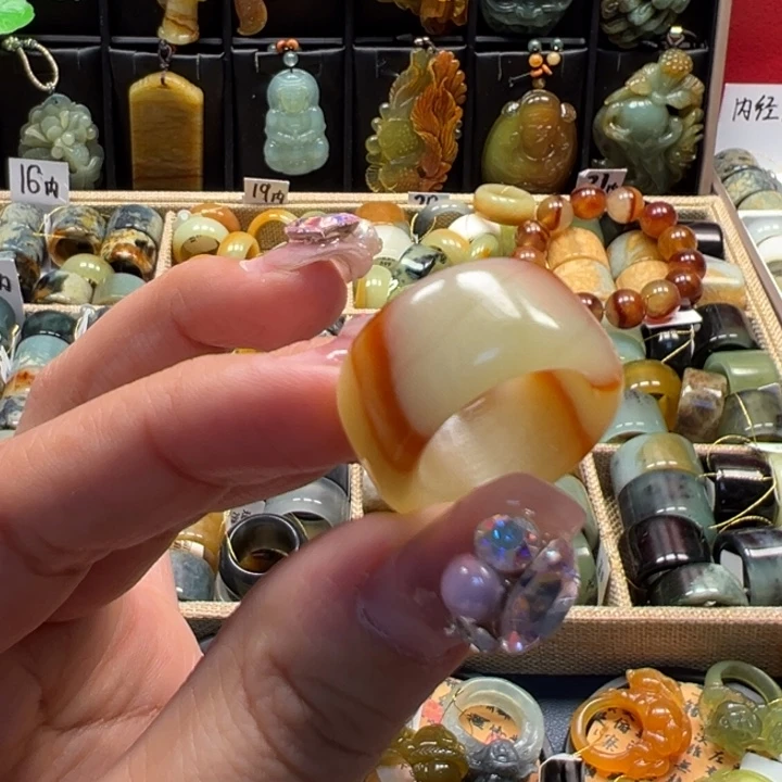 蛇纹石玉戒指未镶嵌内径16.8