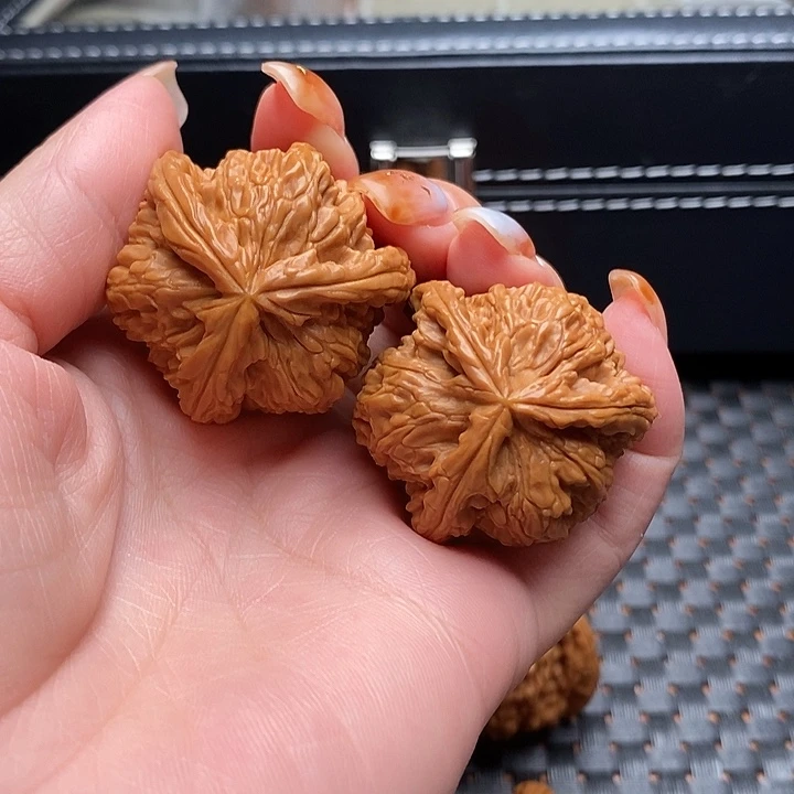 z***i吊坠文玩核桃37尺