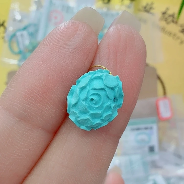 绿松石未镶嵌珠宝奇石