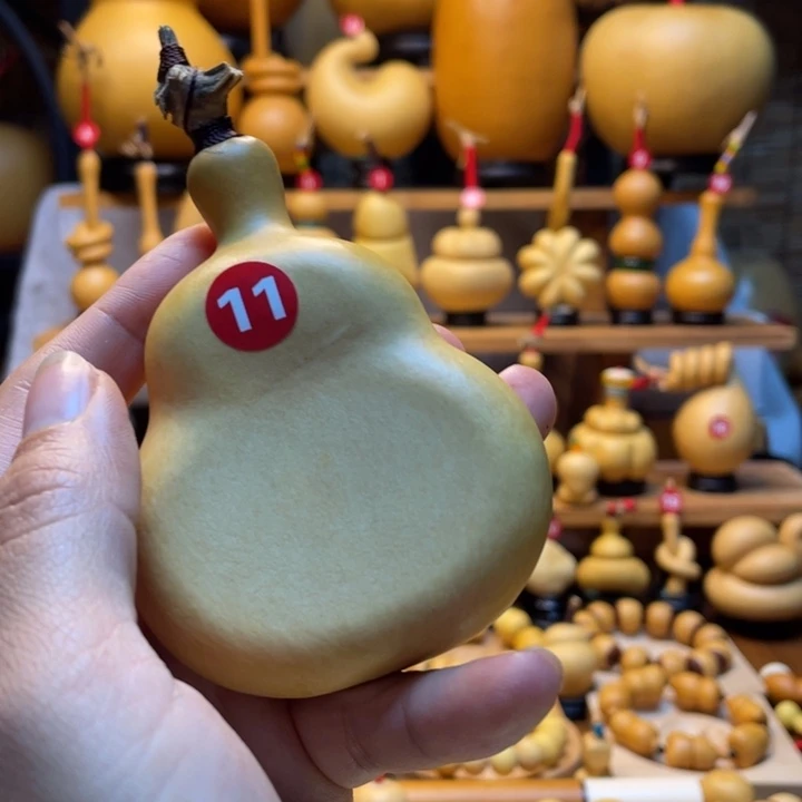 L***)天然葫芦自然生长