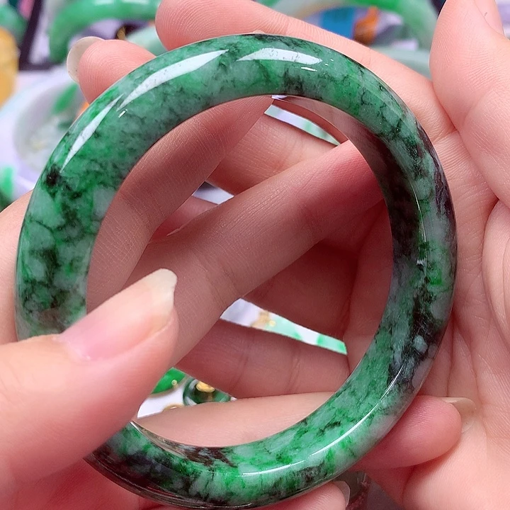 翡翠未镶嵌手镯翡翠手镯