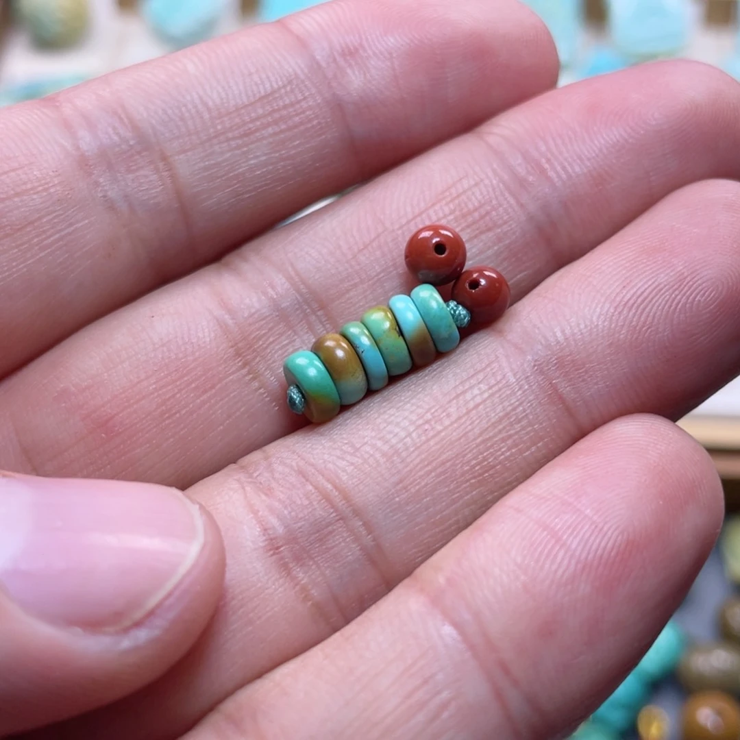 南红玛瑙配饰未镶嵌