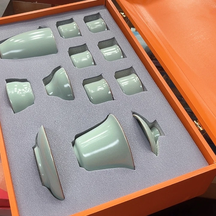 孤品茶具套装等。