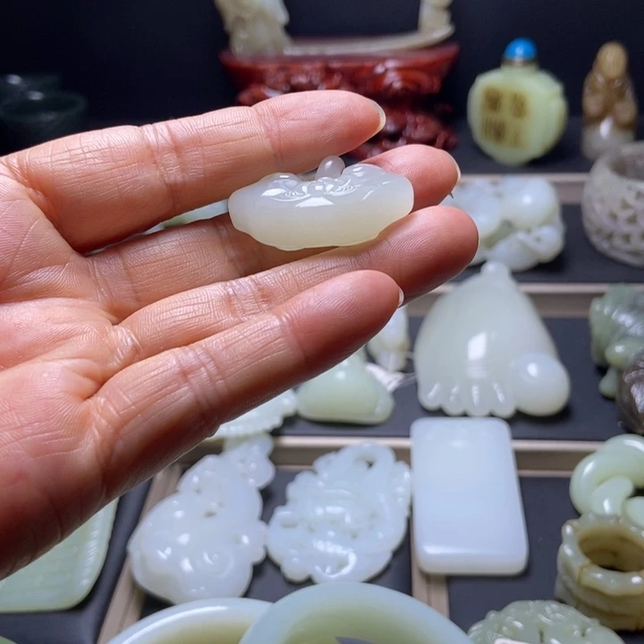 鹤***巢和田玉未镶嵌挂件