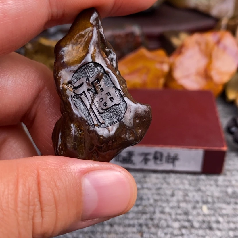 【闪购商品】原石雕刻手把件
