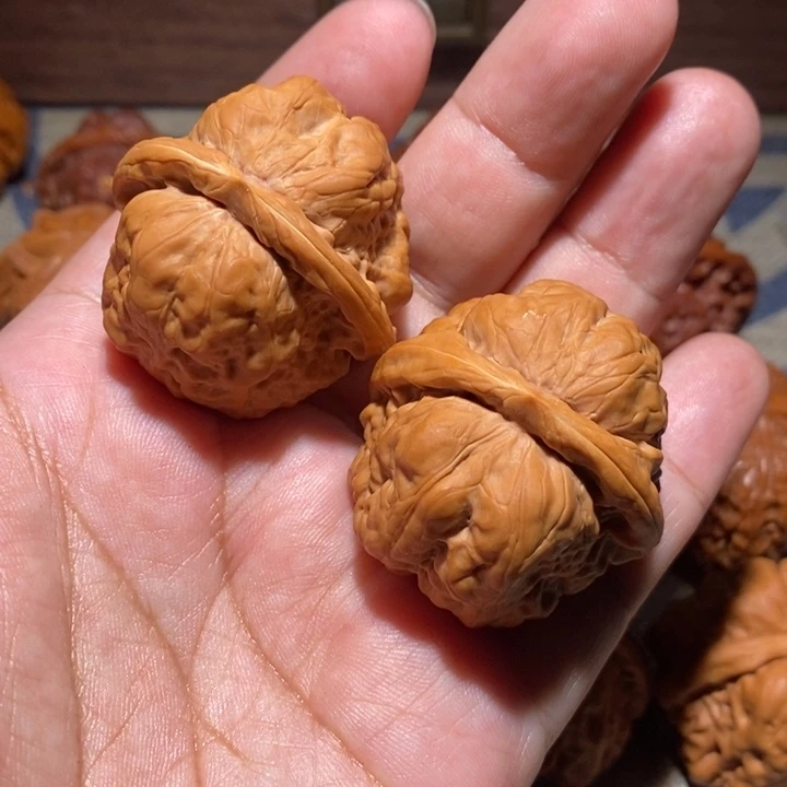 海***文玩核桃吊坠核桃