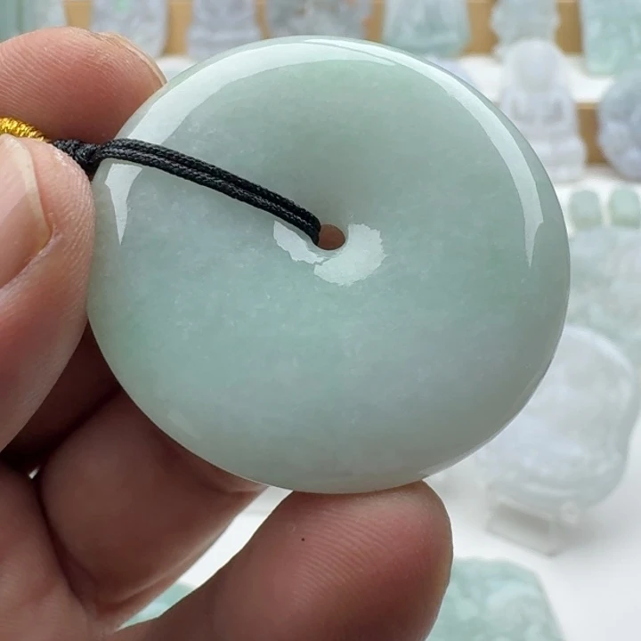 翡翠未镶嵌颈饰天然缅甸A货翡翠