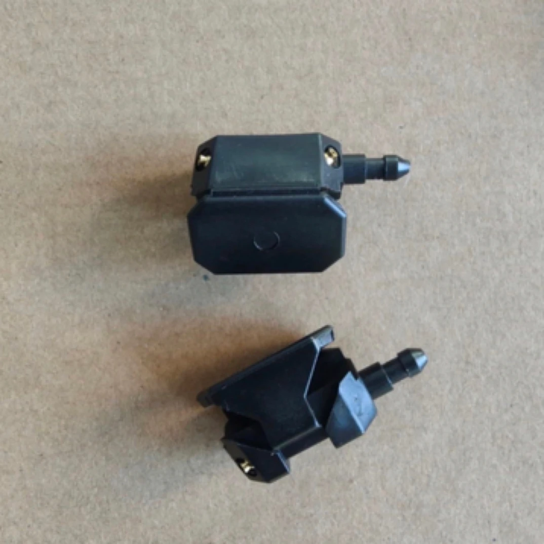 解放原厂雨刷喷嘴（一个）