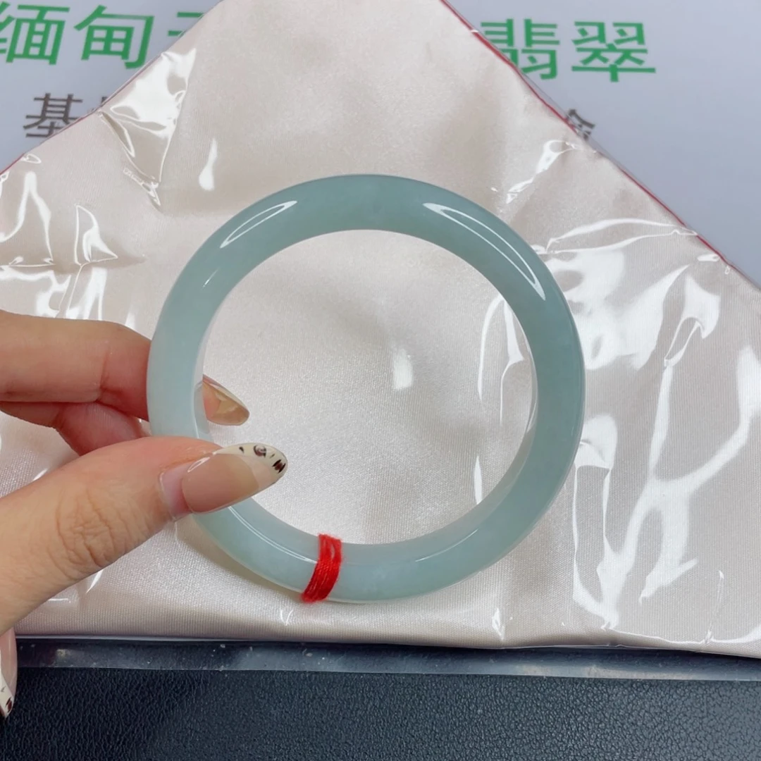 小***桃翡翠未镶嵌手镯冰条